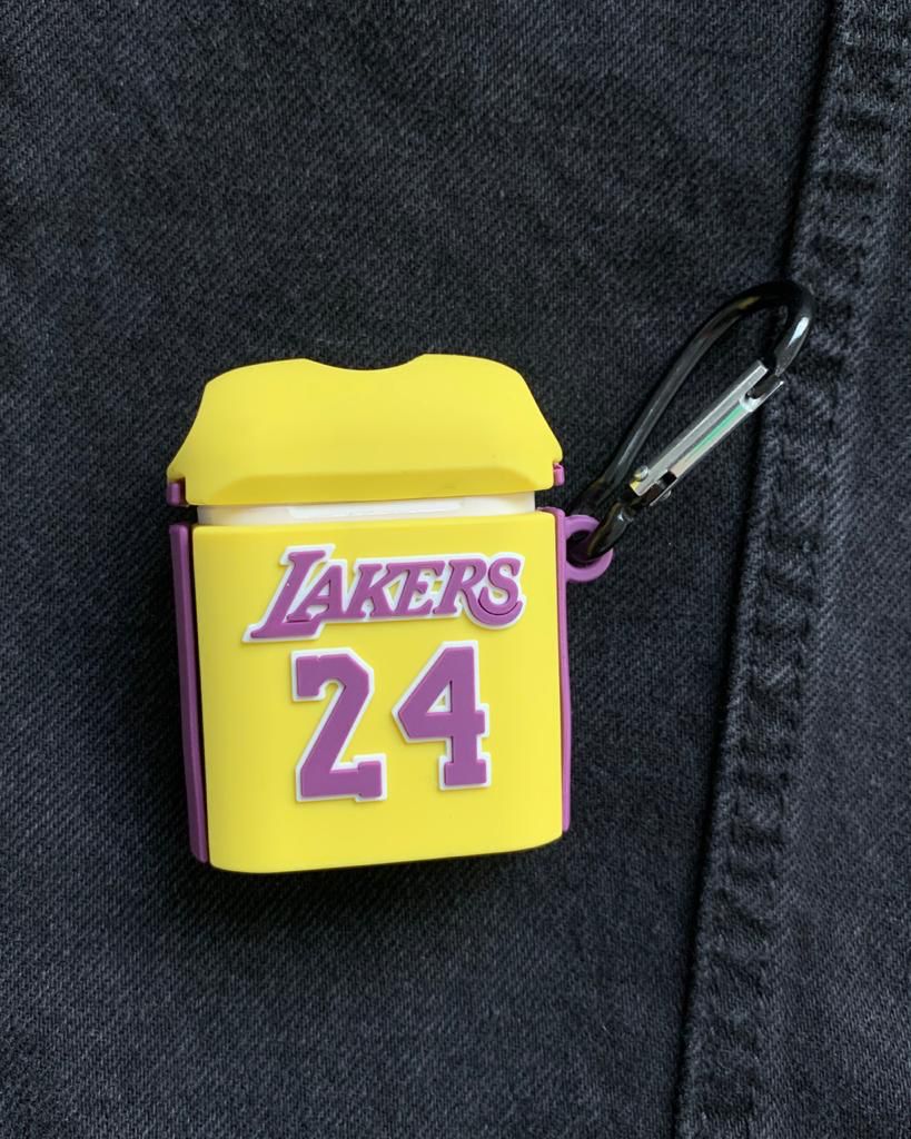 Protector AirPods Lakers 24 Amarillo